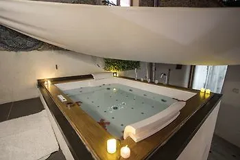 La Bomboniere & Bed & Breakfast